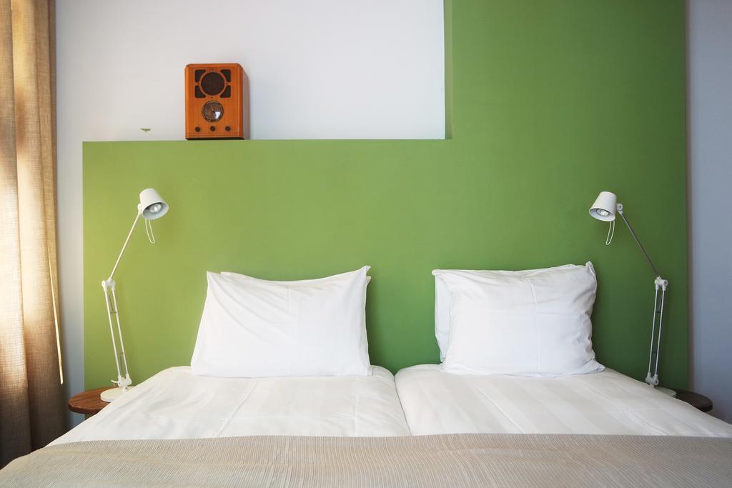 Alberti - Bed & Bike Rotterdam Szoba fotó
